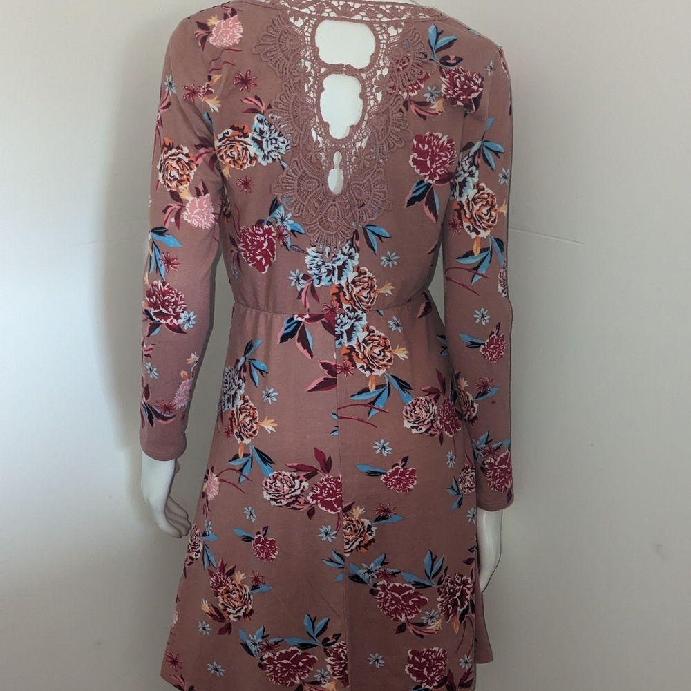 Woman's Candies dress - Picture 3 of 3